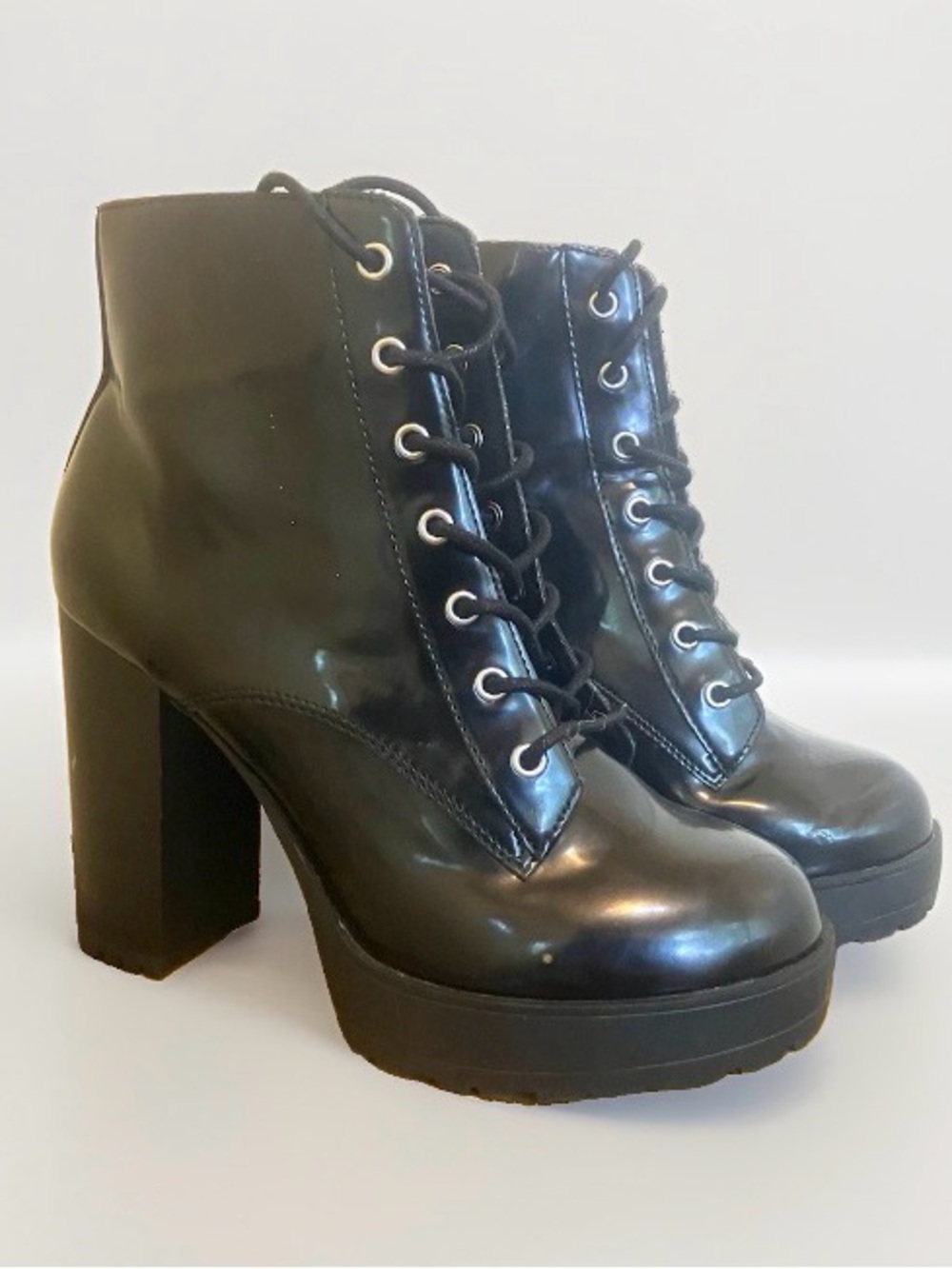 Divided Women's Black Patent Leather Platform Lace-Up Ankle Boots US 8